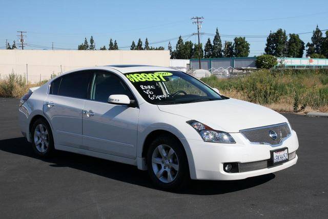 Nissan Altima 4 Door