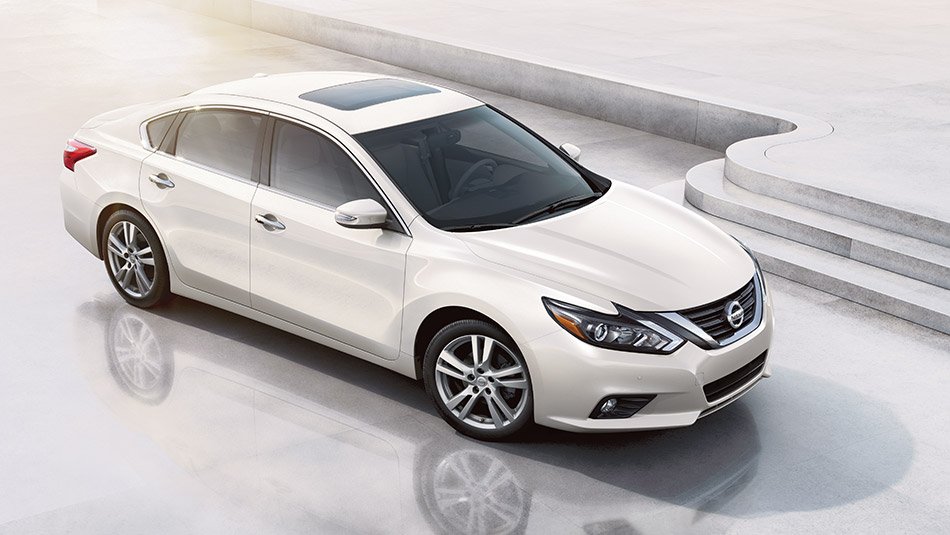 Nissan Altima 5000