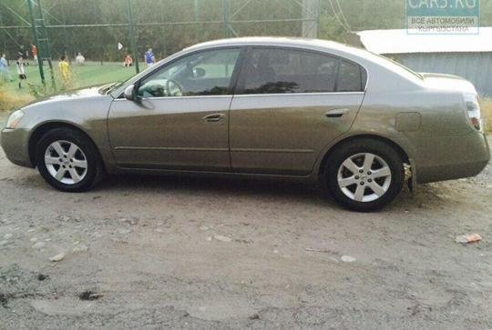 Nissan Altima 5000