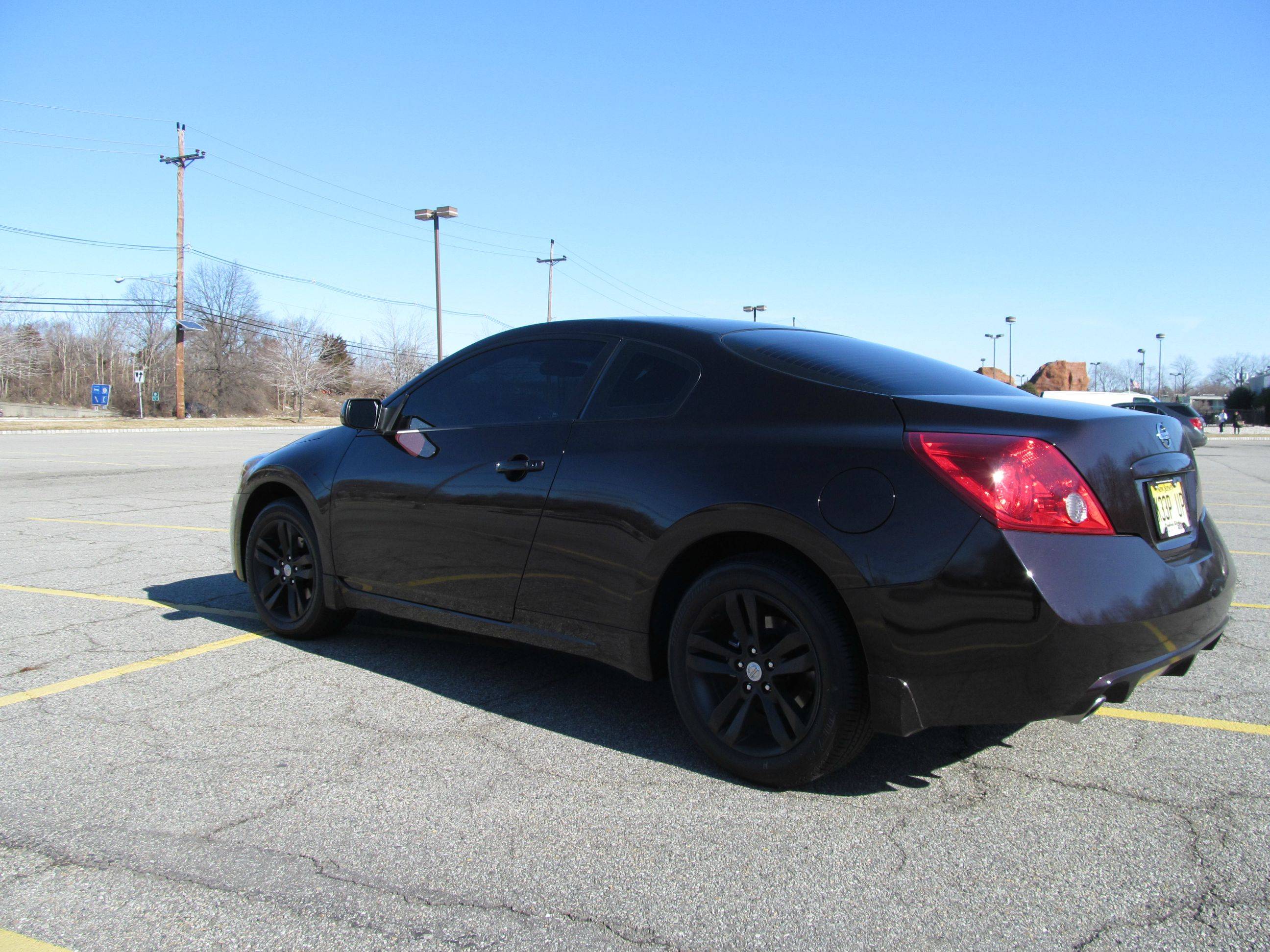 Nissan Altima All Black