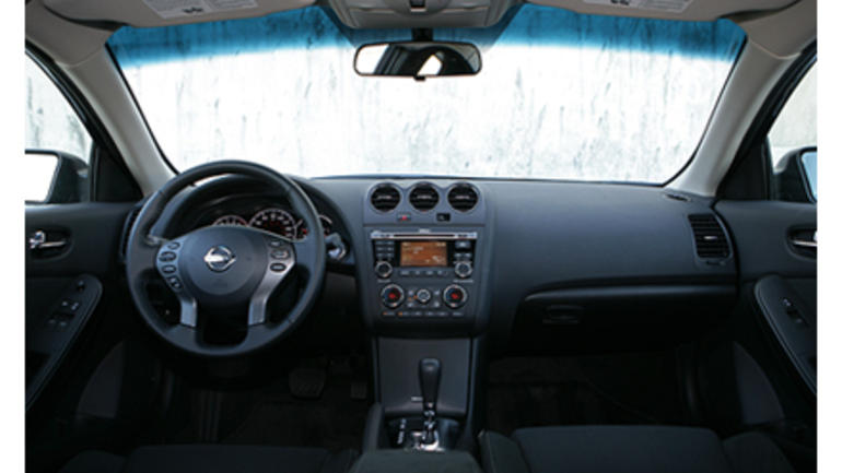 Nissan Altima Coupe 2.5 S