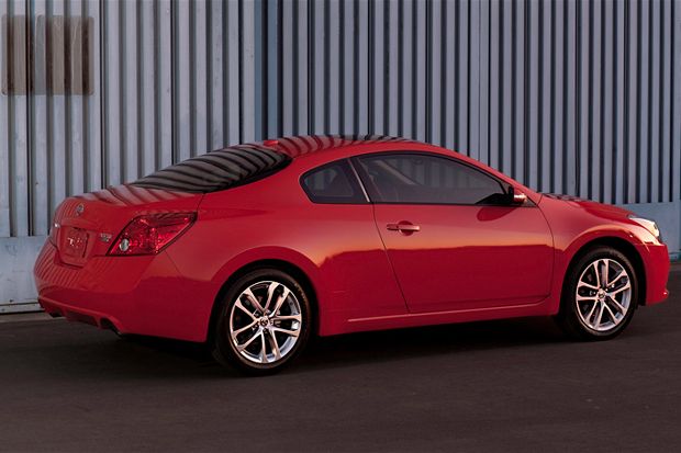 Nissan Altima Coupe 2.5 S