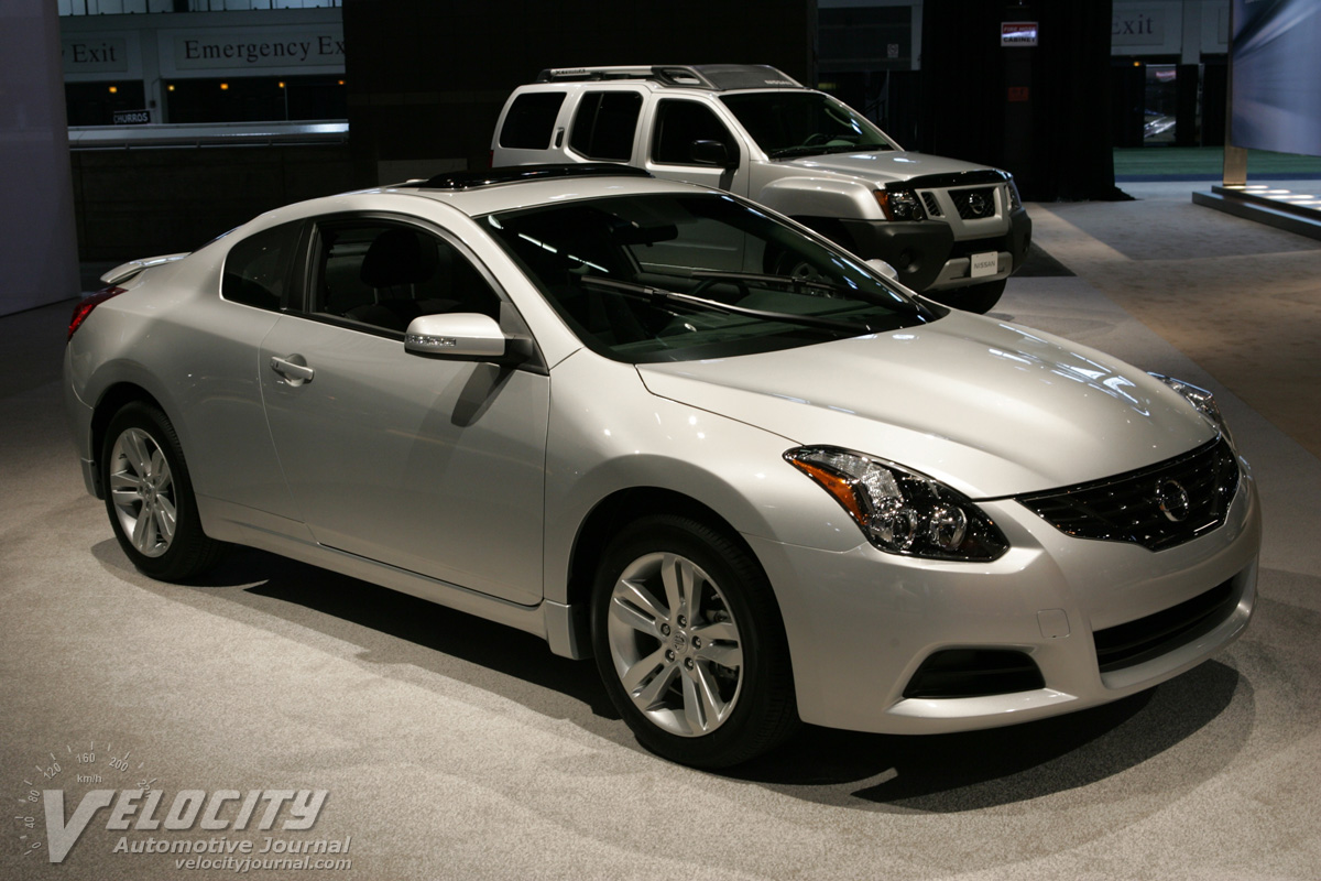 Nissan Altima Coupe 2010