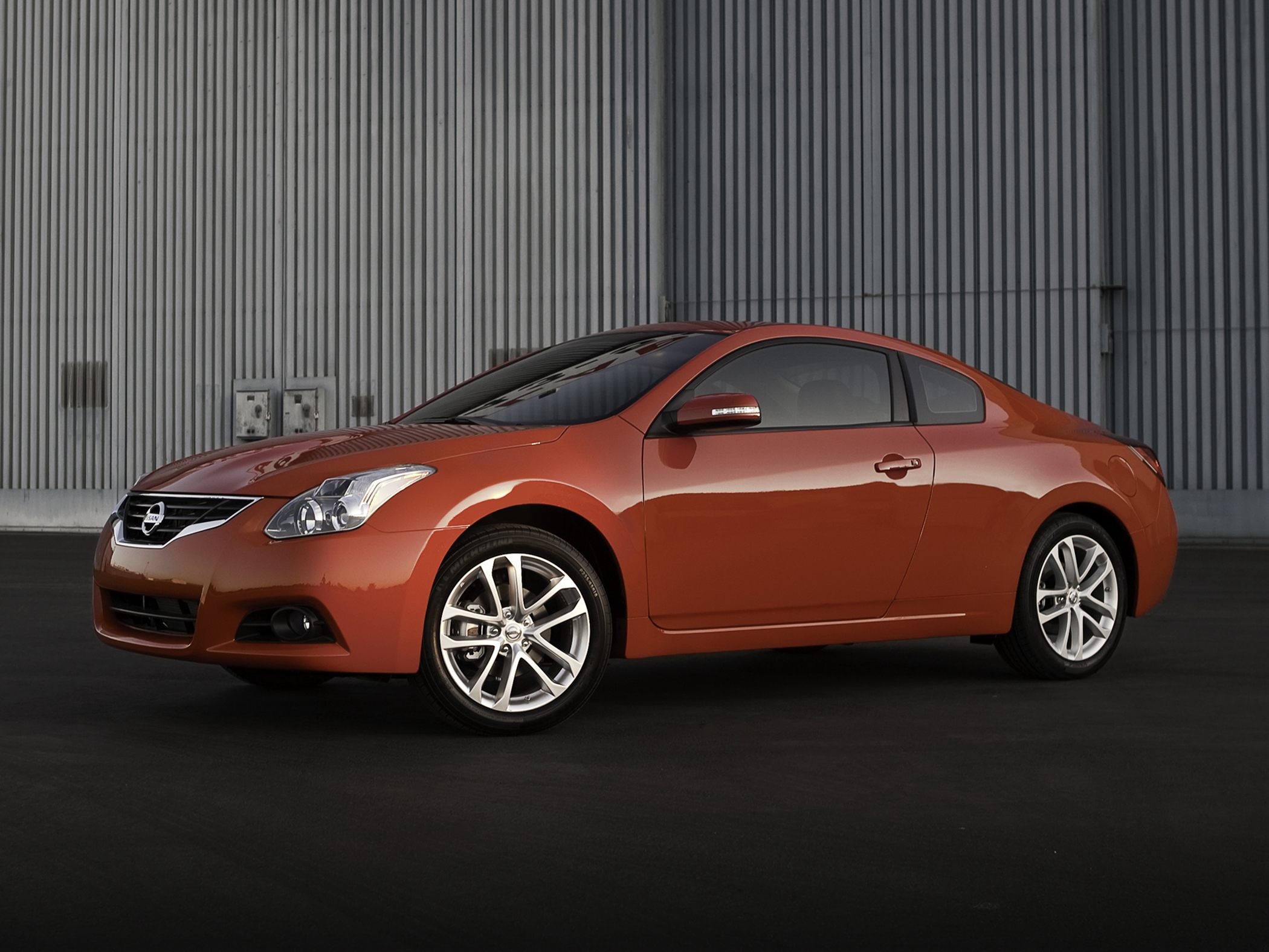 Nissan Altima Coupe 2014