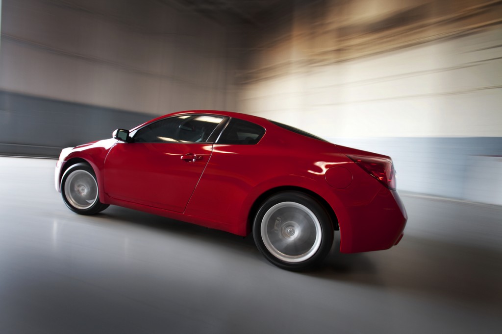 Nissan Altima Coupe 2014