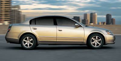 Nissan Altima Gold