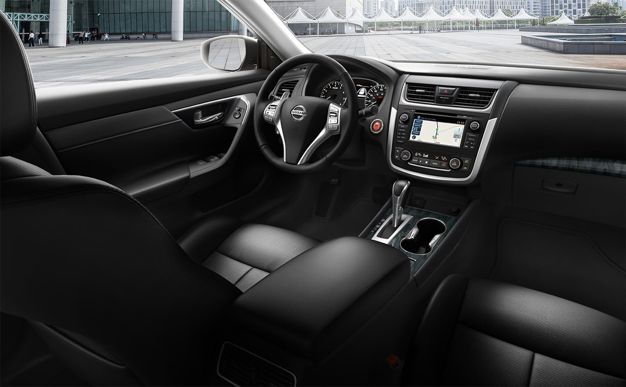 Nissan Altima Grey