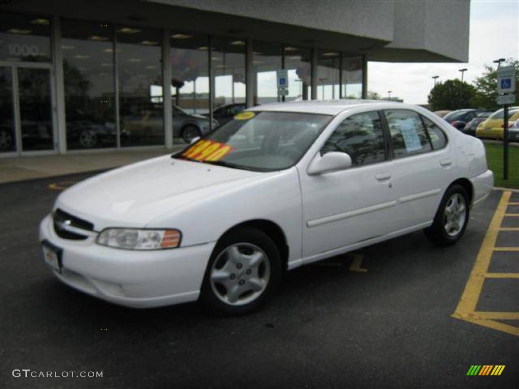 Nissan Altima Gxe 2000