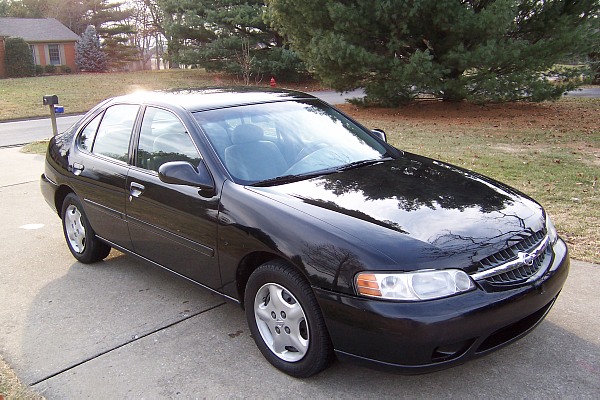 Nissan Altima Gxe 2000