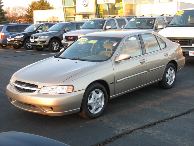 Nissan Altima Gxe