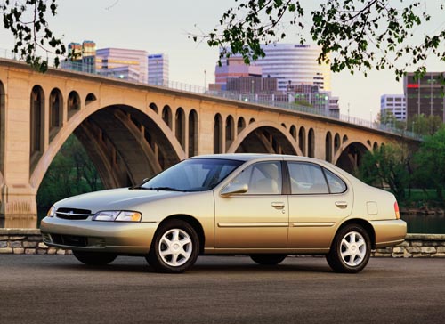 Nissan Altima Gxe