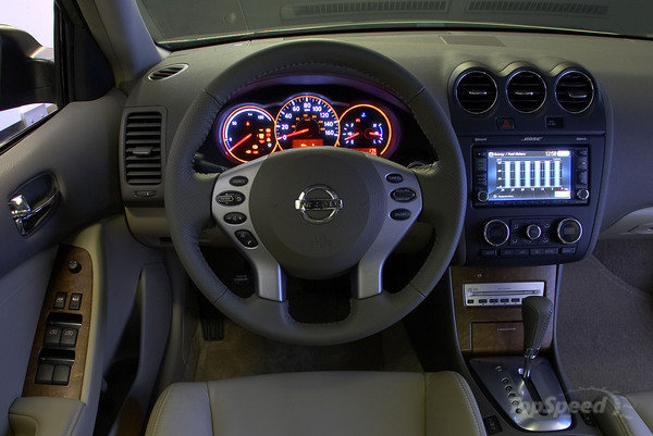 Nissan Altima Hybrid 2009