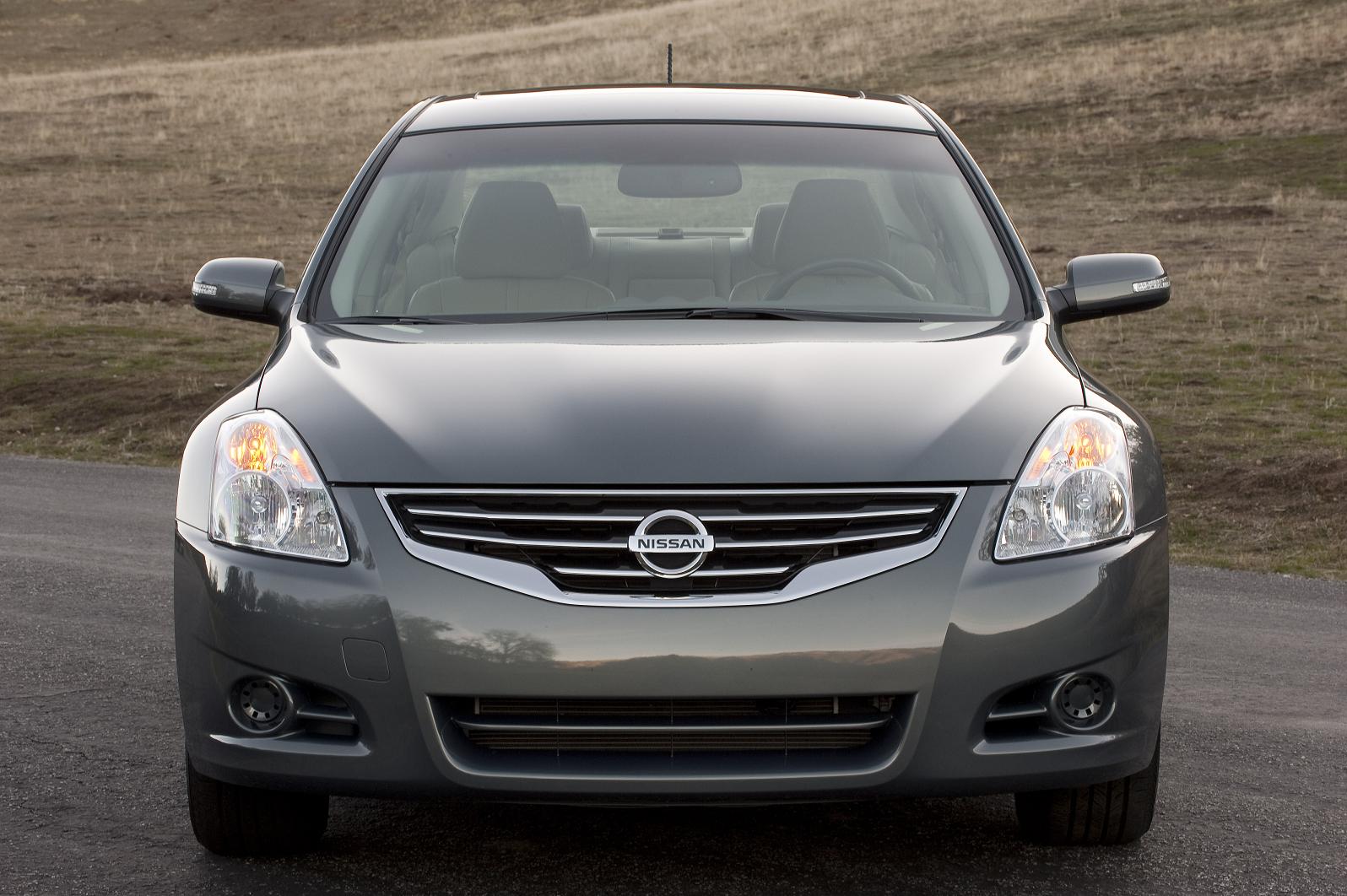 Nissan Altima Hybrid 2010