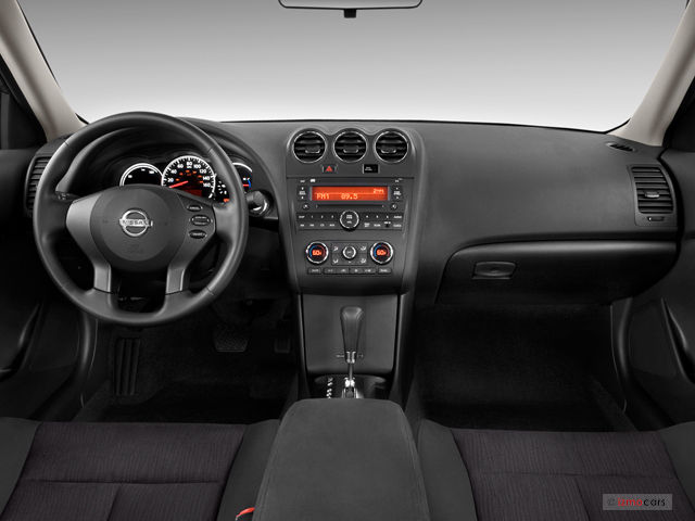 Nissan Altima Hybrid 2010