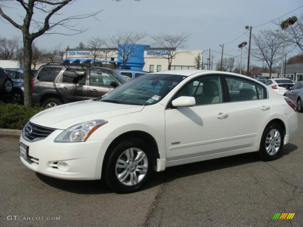 Nissan Altima Hybrid 2010