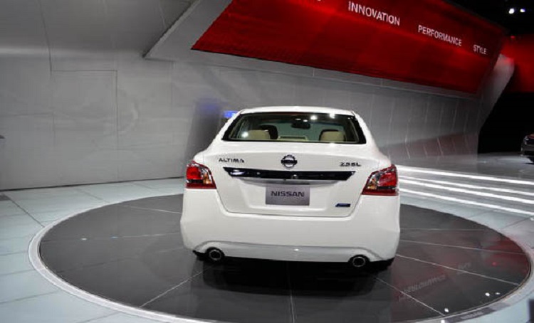 Nissan Altima Hybrid 2015