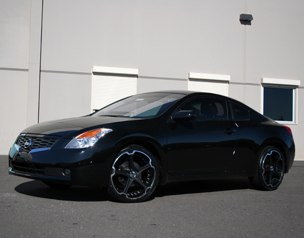 Nissan Altima Matte Black