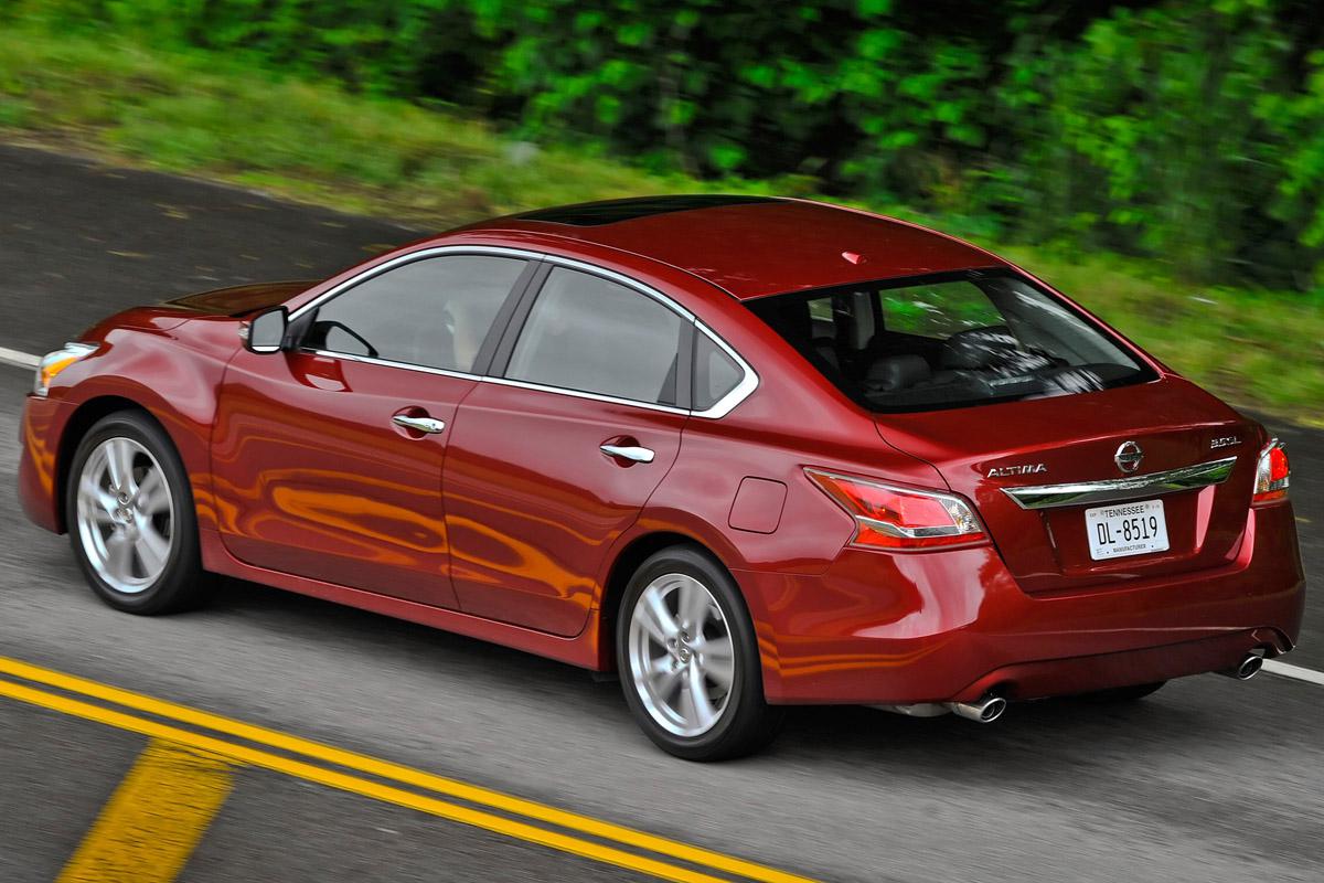 Nissan Altima Red