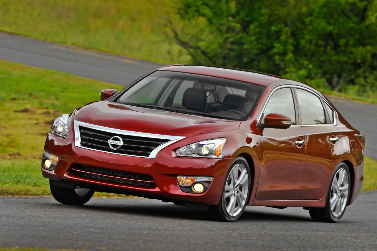 Nissan Altima Red