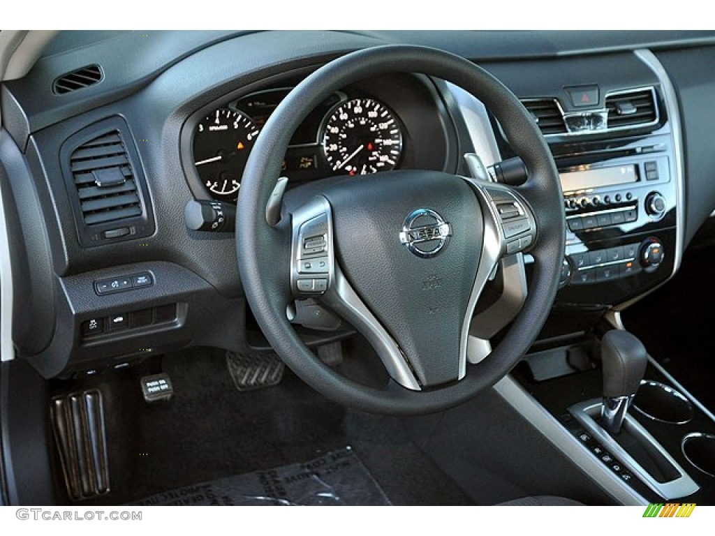 Nissan Altima S