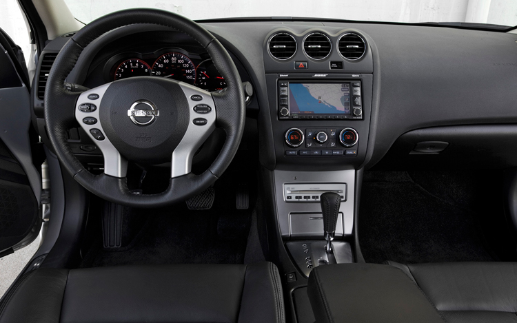 Nissan Altima Sedan