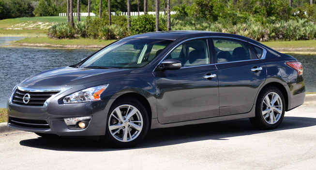 Nissan Altima Sedan