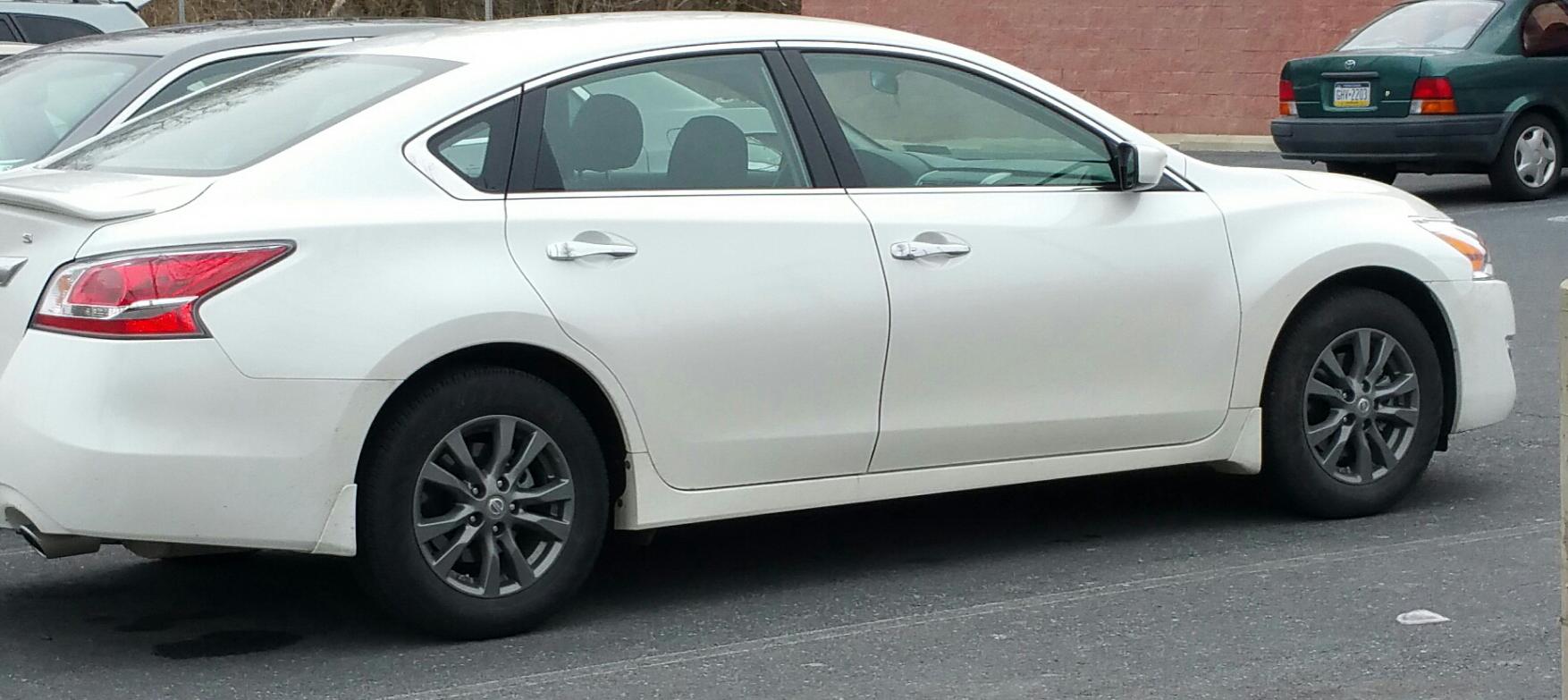 Nissan Altima Sport