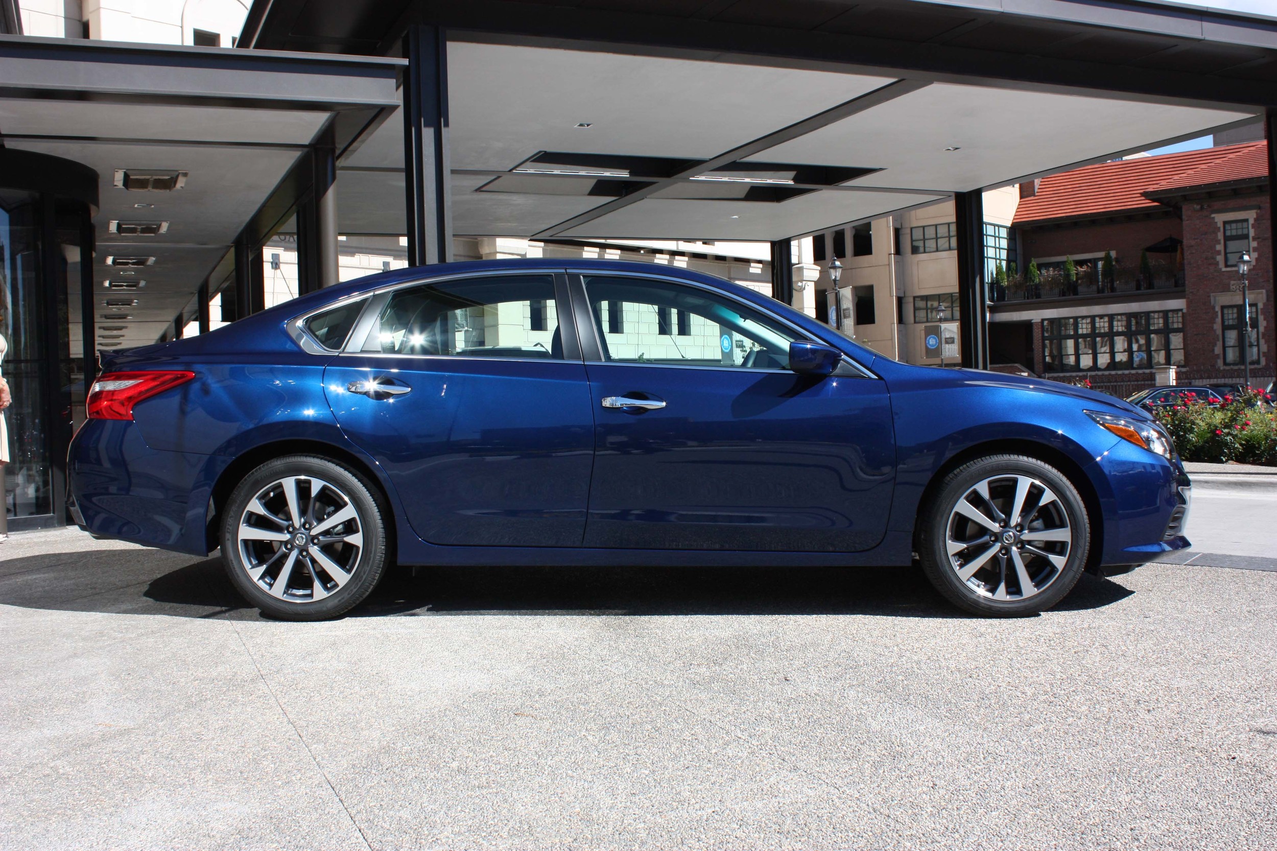 Nissan Altima Sr