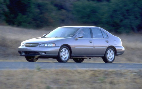 Nissan Altima Xe