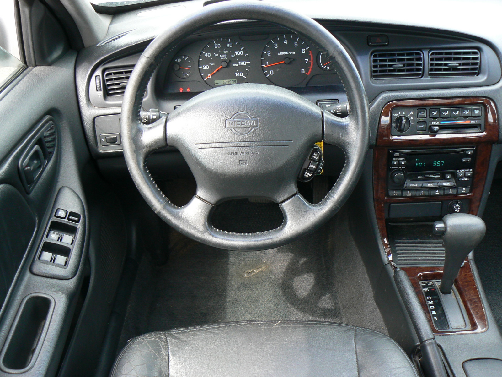 Nissan Altima Xe