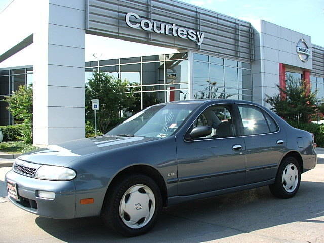 Nissan Altima Xe