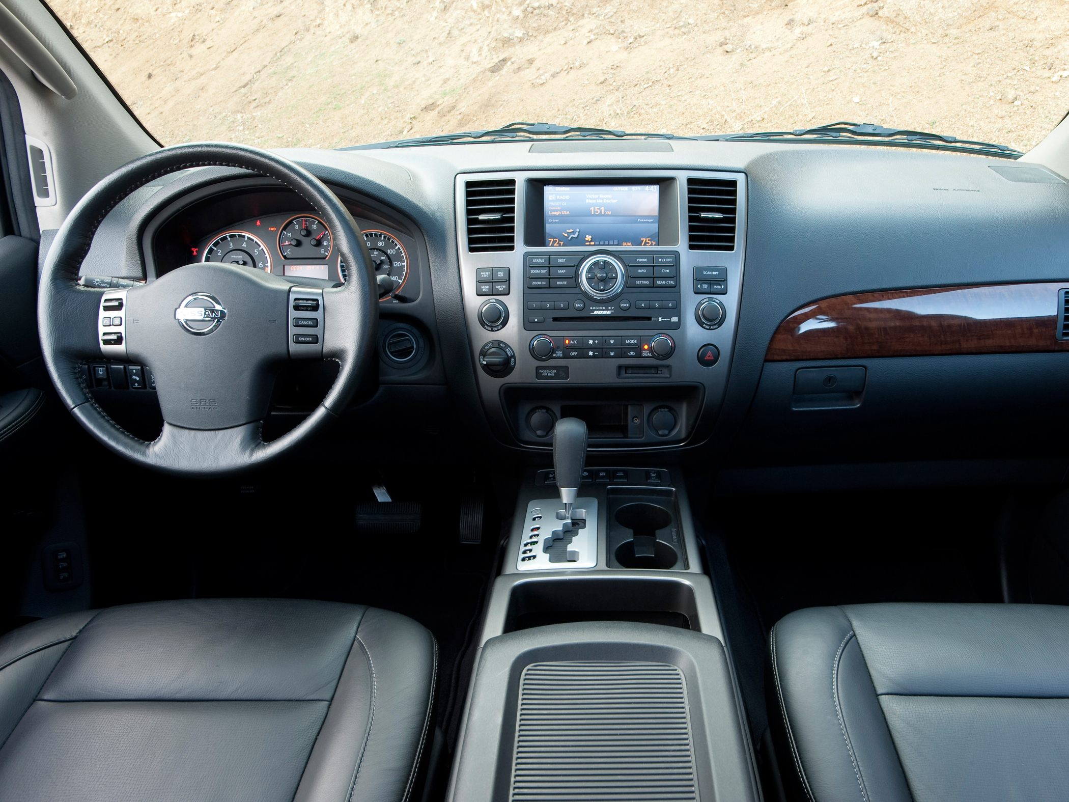 Nissan Armada 2011