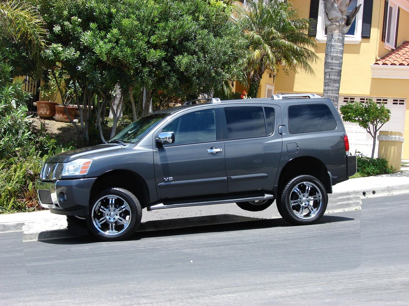 Nissan Armada Le