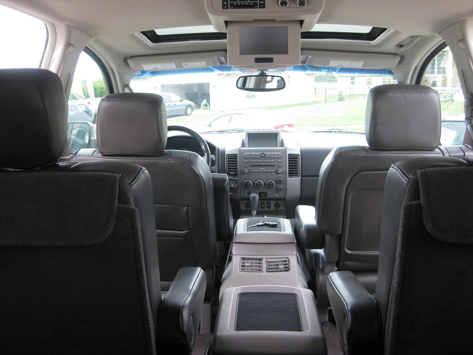 Nissan Armada Le