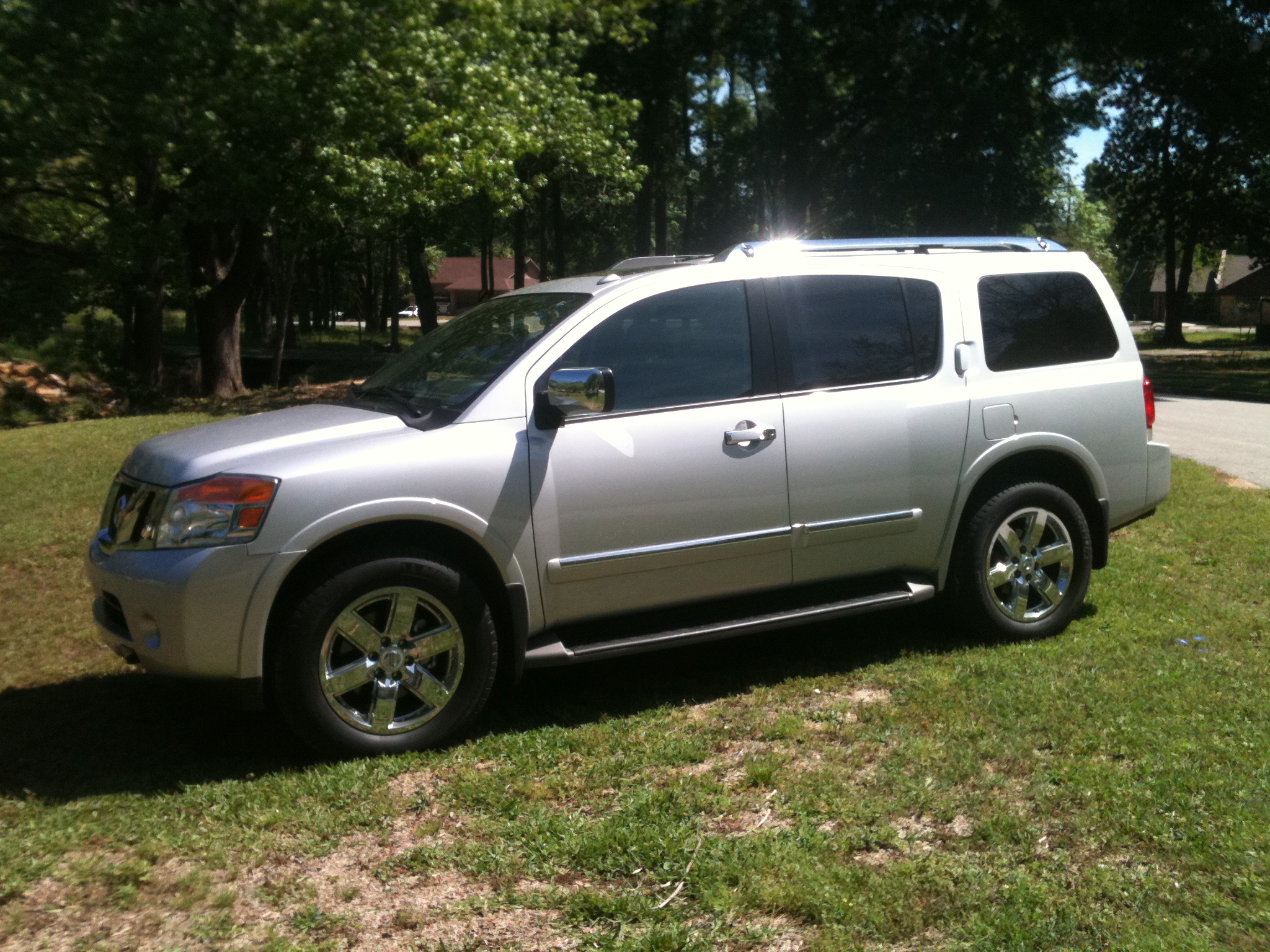 Nissan Armada Platinum