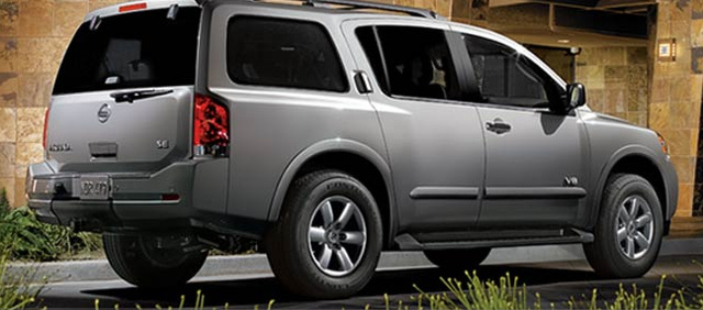 Nissan Armada V8