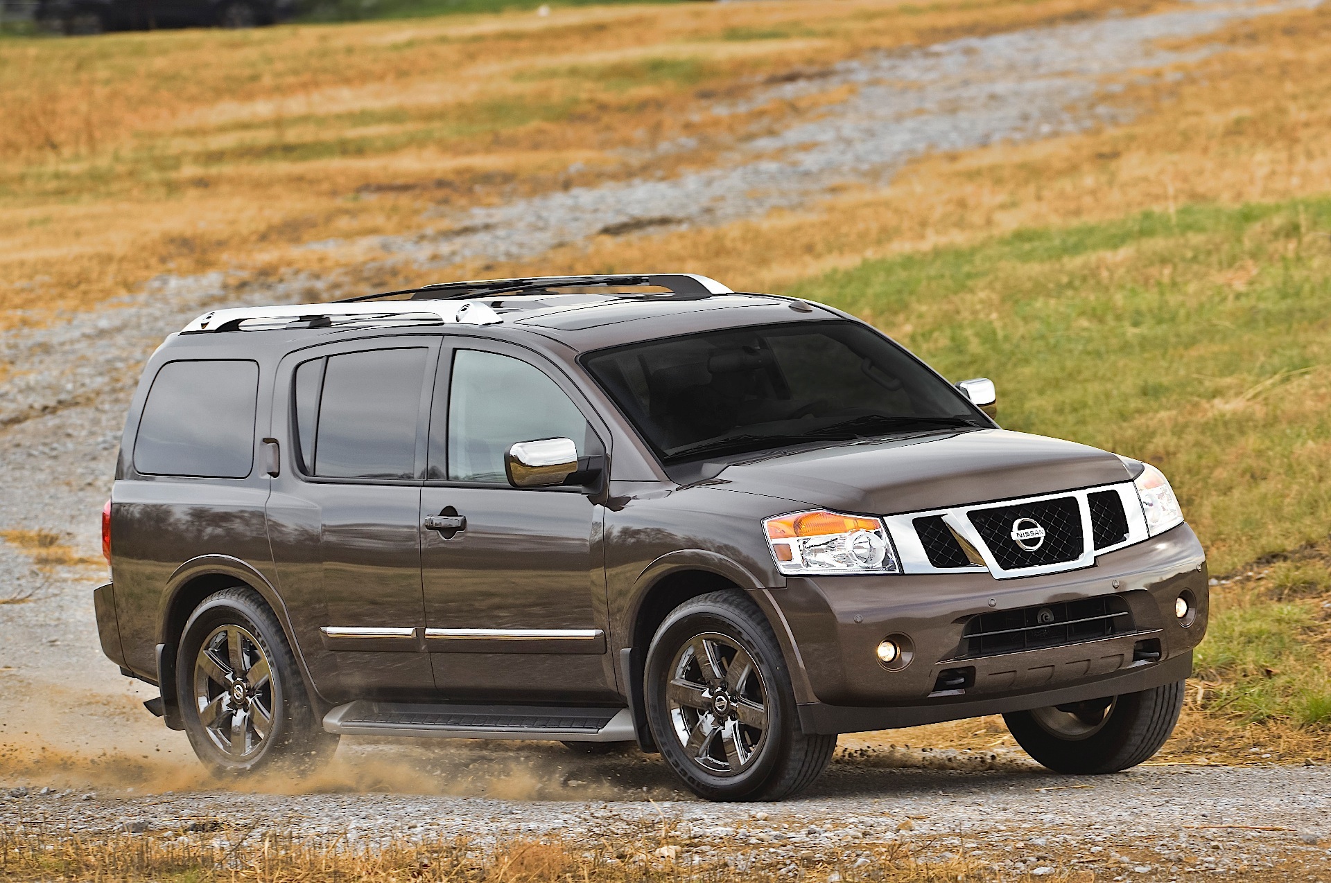 Nissan Armada V8