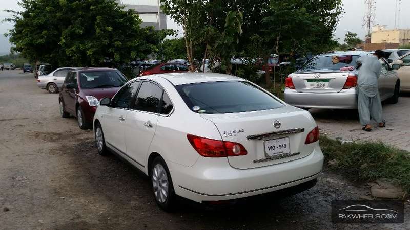 Nissan Bluebird 2007