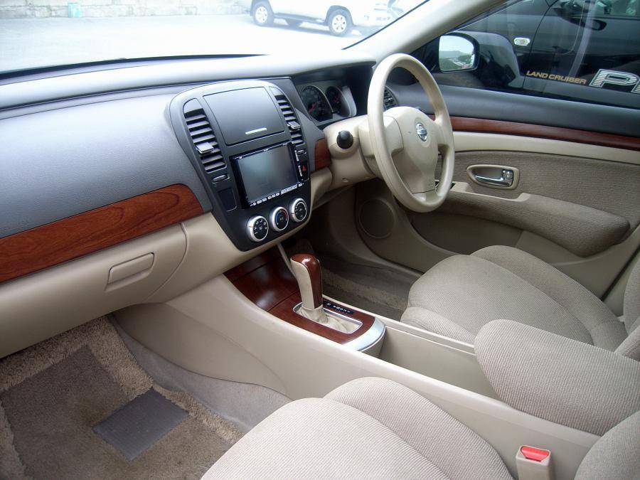 Nissan Bluebird 2008