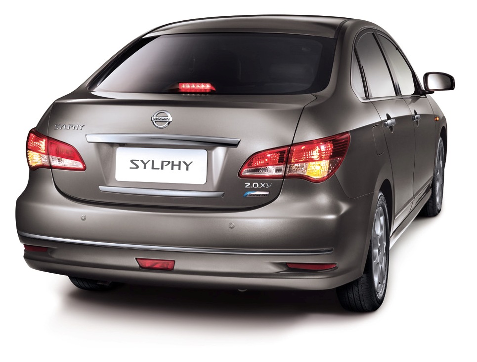 Nissan Bluebird 2012
