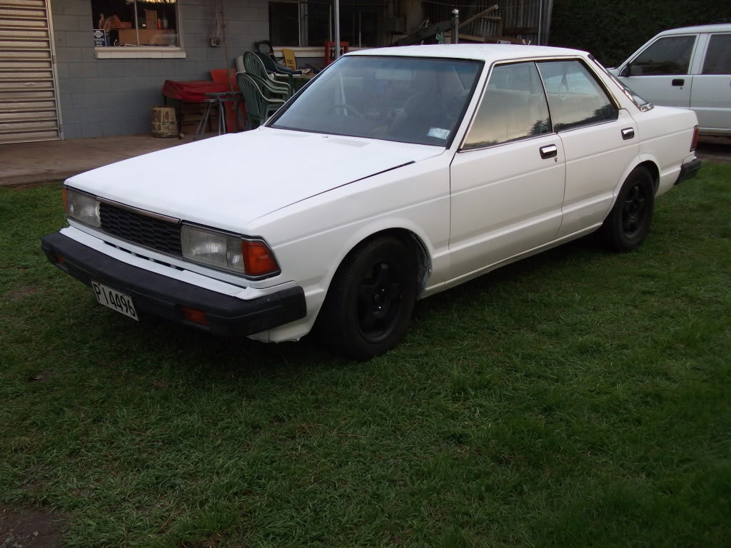 Nissan Bluebird 910
