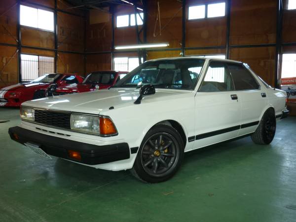 Nissan Bluebird 910