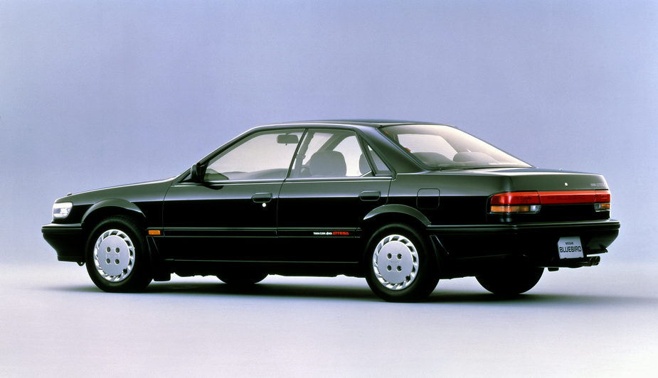 Nissan Bluebird Attesa
