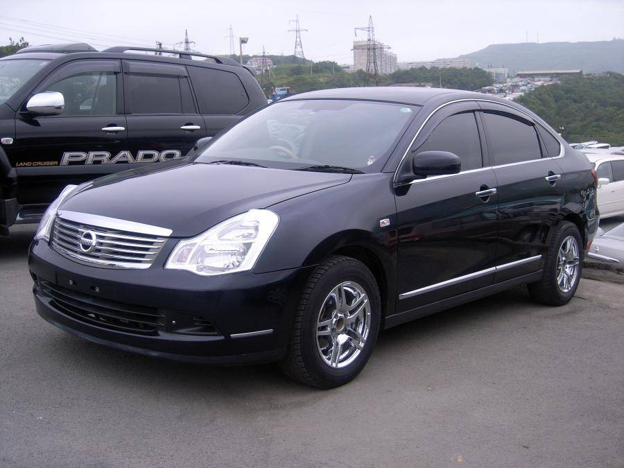 Nissan Bluebird Car