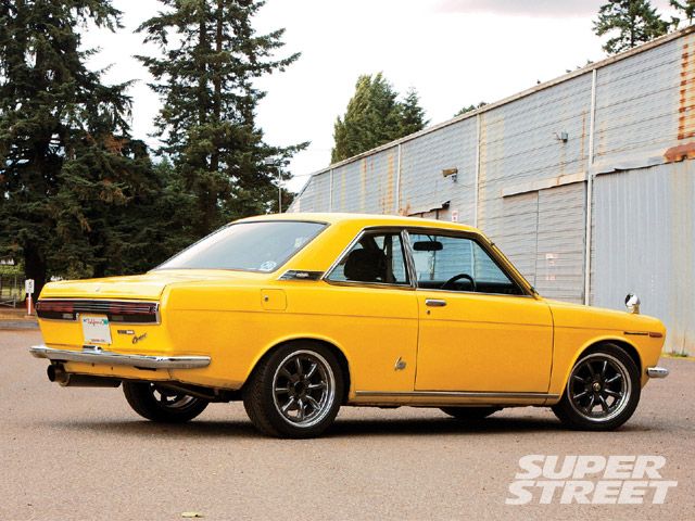 Nissan Bluebird Coupe
