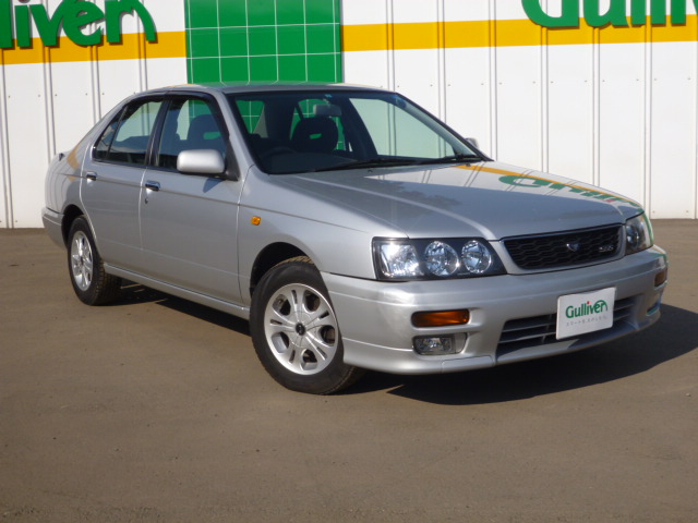 Nissan Bluebird Sss