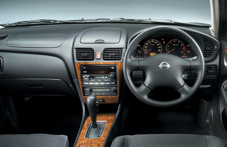 Nissan Bluebird Sylphy 2003