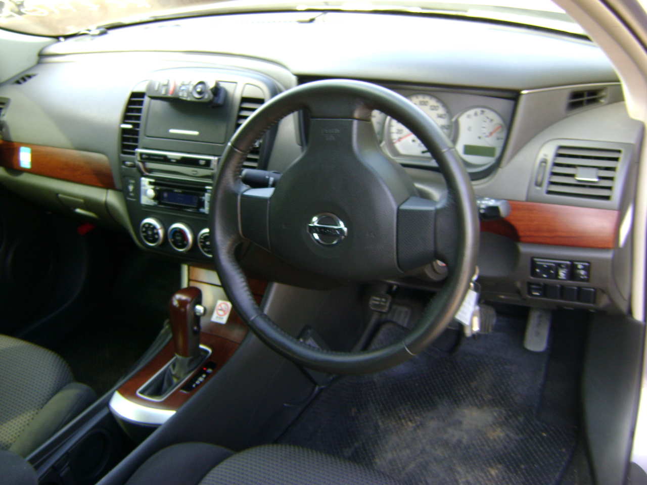 Nissan Bluebird Sylphy 2006