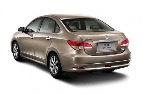 Nissan Bluebird Sylphy 2012