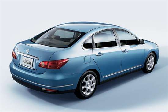 Nissan Bluebird Sylphy 2012